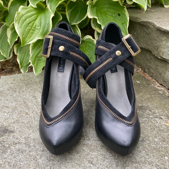 New Black leather heels w/ zippers & ankle straps - Picture 2 of 11